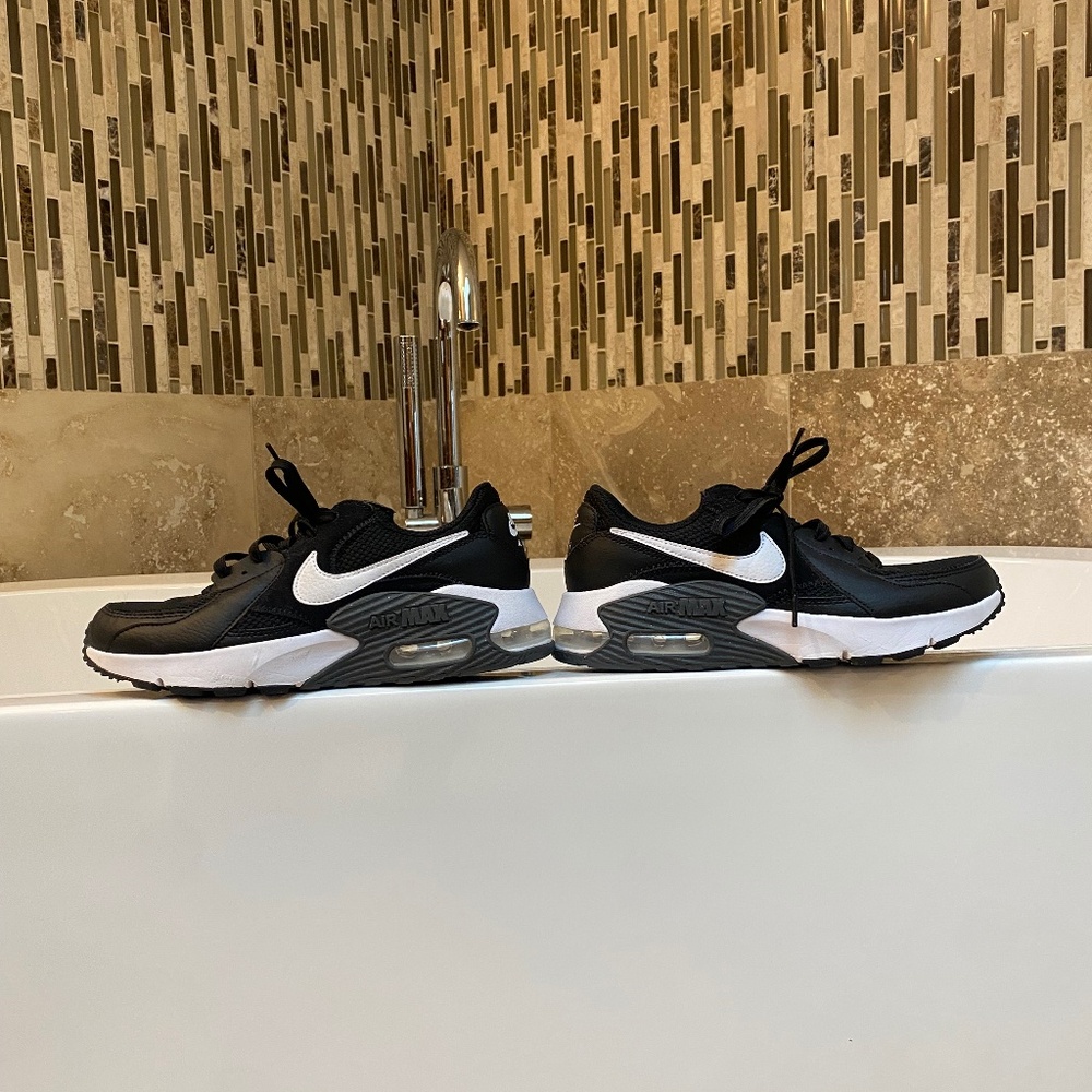 Nike Air Max Women’s Tennis Shoes